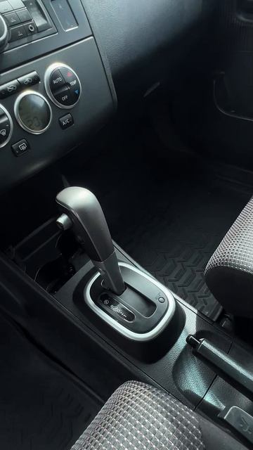 Nissan Tiida Седан Elegance 1.6 AT 2012г