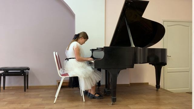 Полина Захаренко (3 кл.) и Светлана Баринцева (4 кл.) - Царь-Горох (автор Дмитрий Соболев)