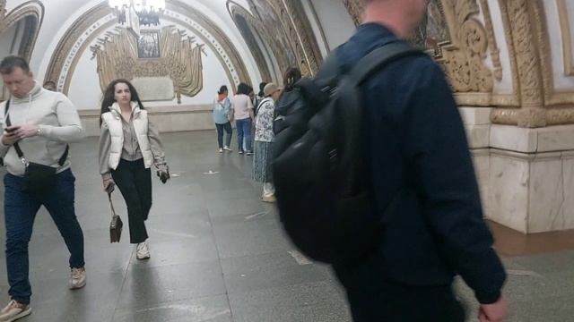 Москва метро Кутузовское .