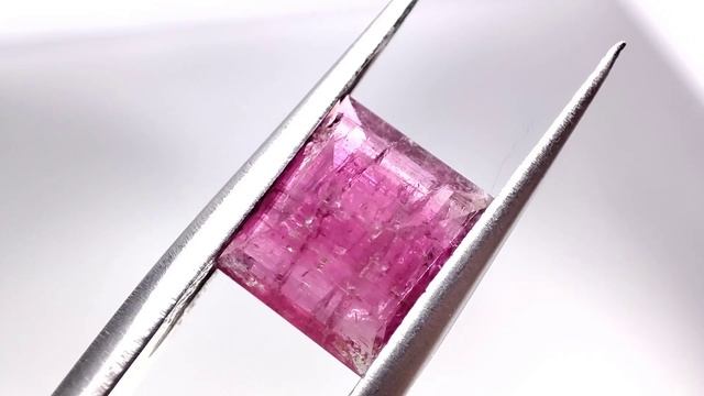 2.38 ct. Турмалин Рубеллит. Мозамбик