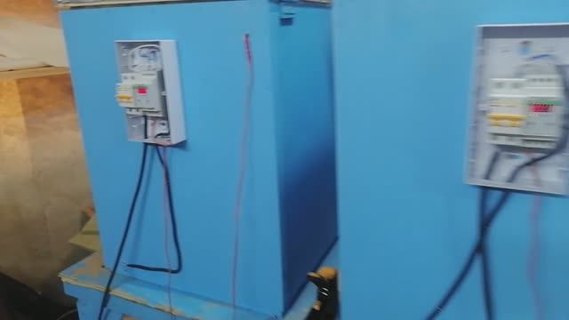Готовые воскотопки отправляются клиентам, но тут случаются разные события и отправка переносится
