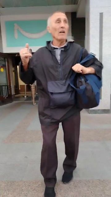 Дед 70 лет в Омске