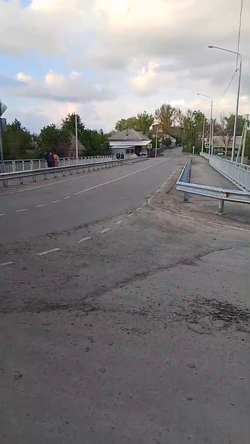 Мост над рекой