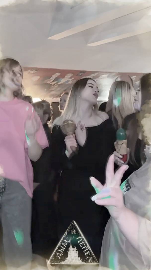 Группа "ДЫМ и ПЕПЕЛ" в Злата Прага - Девчонка-девчоночка