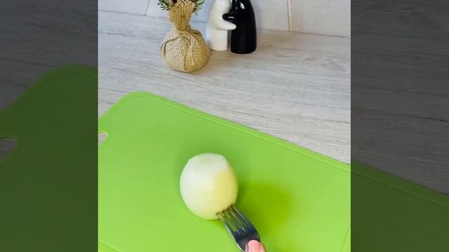 Как тонко нарезать лук 🧅