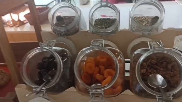 Завтрок в отеле азимут