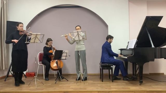 Ансамбль преподавателей ДШИ №8 г. Костромы- Апрель (автор Дмитрий Соболев)