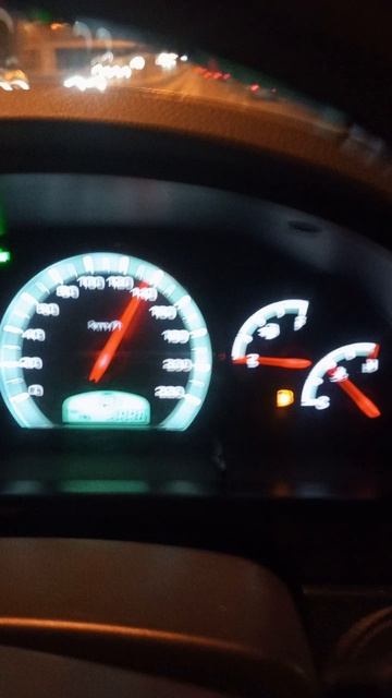 Ssang Young Rexton RX320. Ночные покатушки с Дедом Павлентием. 😃