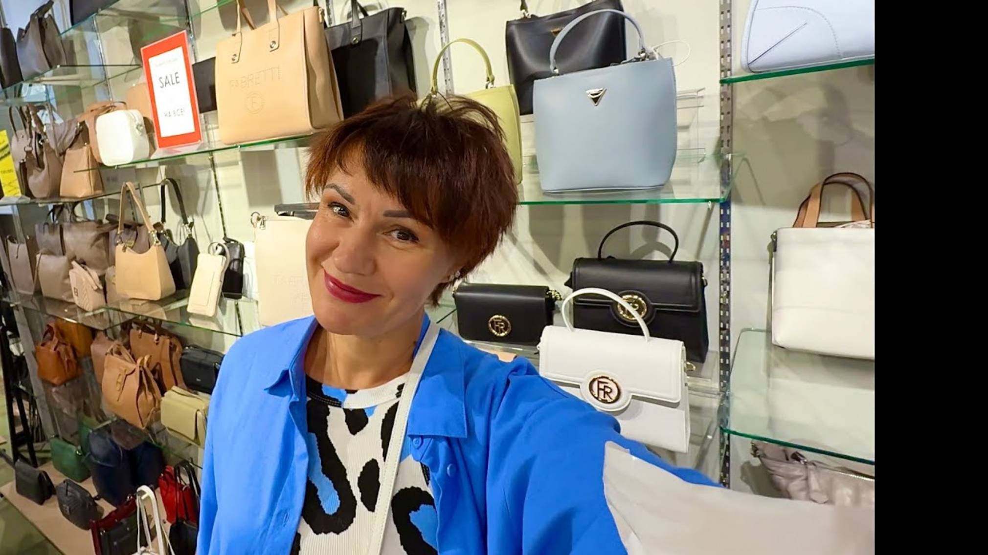 Елена Зыбенкова. КУПИЛА ПОДАРОК ДЛЯ ИННЫ👜ПРИМЕРКА МОДНОЙ ОДЕЖДЫ