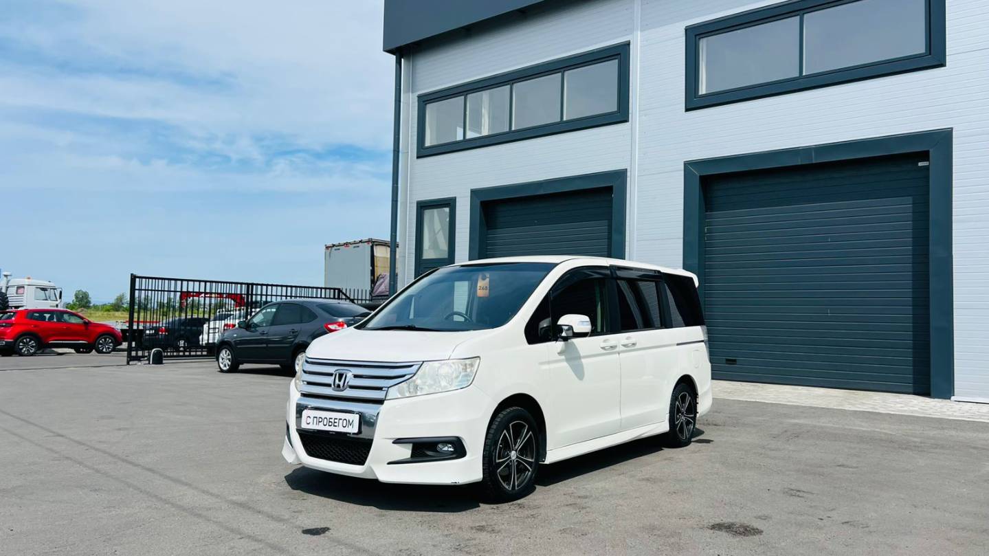 Honda Stepwgn, 2012 год
