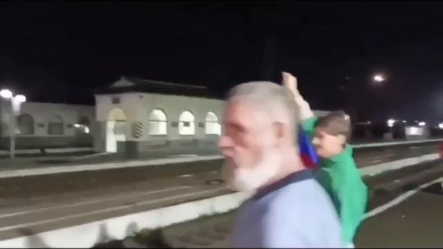 Своих не бросаем
