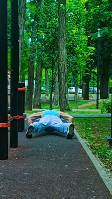 5 прыжков + 10 отжиманий #nogymworkout #sports #челленджы #shorts