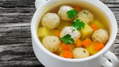 Суп с фрикадельками.Рецепт фрикаделек из фарша.Быстрый и вкусный суп.
