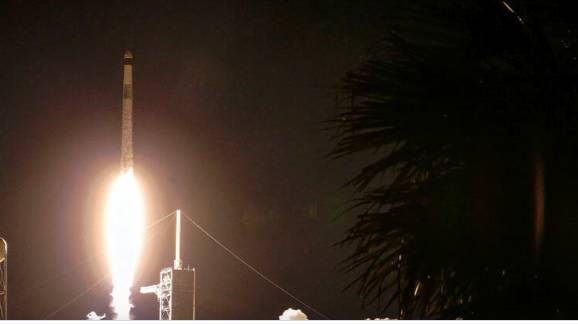 SpaceX запустила ракету Falcon 9 с 27 спутниками Starlink на борту