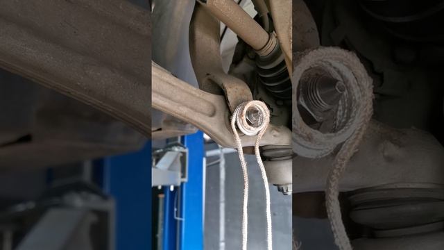 Облегчаем себе работу. Ремонт подвески W253 GLC Mercedes Benz нагрев индукцией #мастерскаямерседес