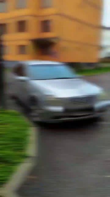 1000041763.mp4