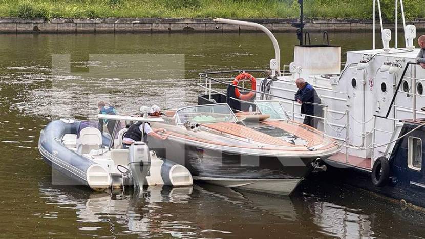 Выпавший из катера в подмосковных Химках пятилетний ребенок найден мертвым