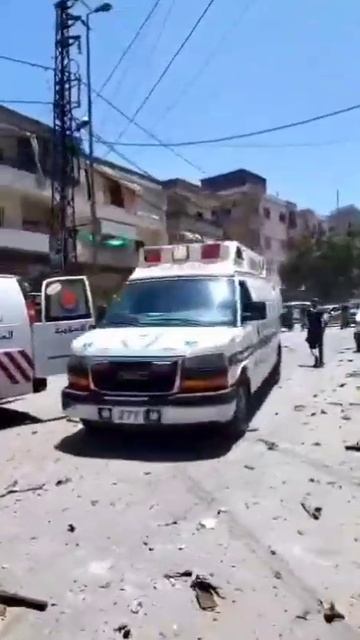 🇮🇱🇱🇧Израиль наносит удары по Ливану

▪️На опубликованных кадрах видна атака израильской авиации