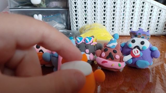 леплю кота короля.mp4