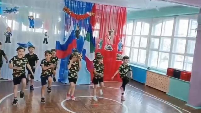 Смотр сторя и  песни отряд "Разведчики"