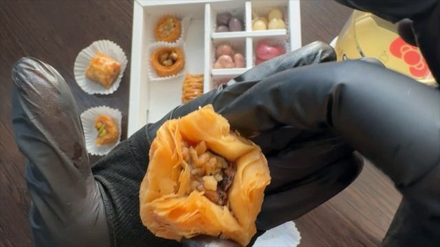 АСМР пробую разные сладости