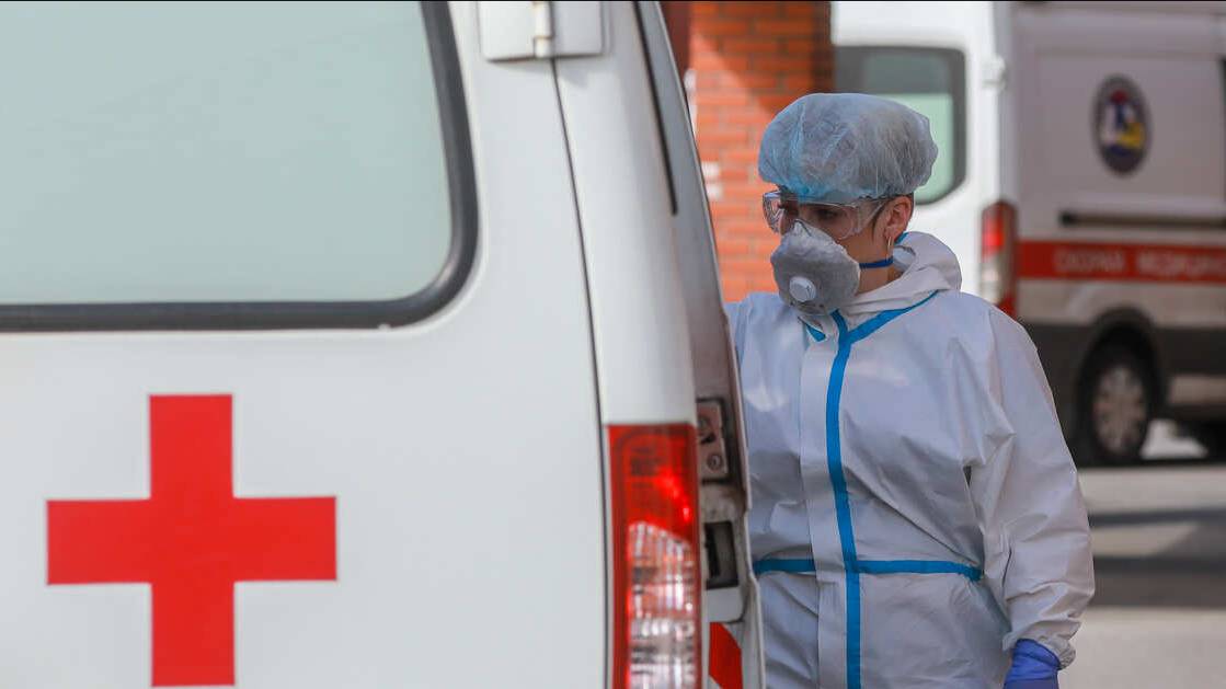 Ребенок, которому сломали позвоночник в Шереметьеве, начал открывать глаза