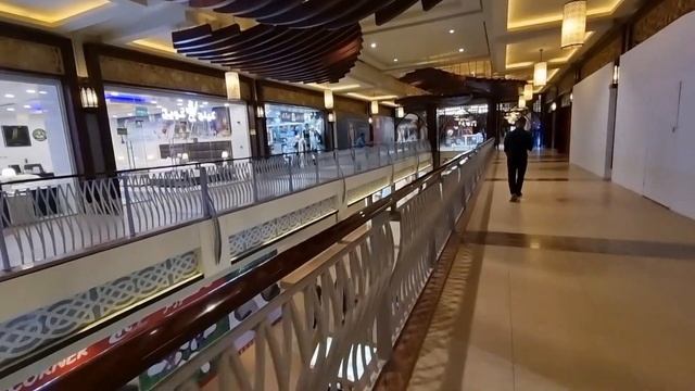 Al Hamra Mall. Рас-эль-Хайма. Торговый центр. 2023 год.