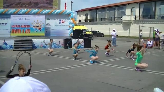 30 мая 2014 г. Площадь у морпорта.