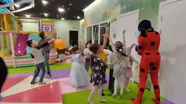 Шоу мыльных пузырей