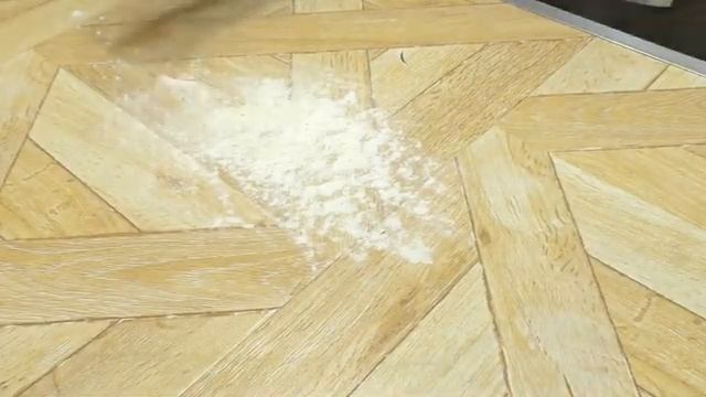 Проще уже некуда. Творожные уголки с вишней, очень простой рецепт.