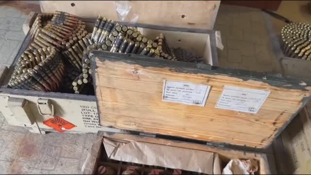 🔴Вот такие схроны с иностранным вооружением часто можно встретить на оставленных позициях ВСУ🔴