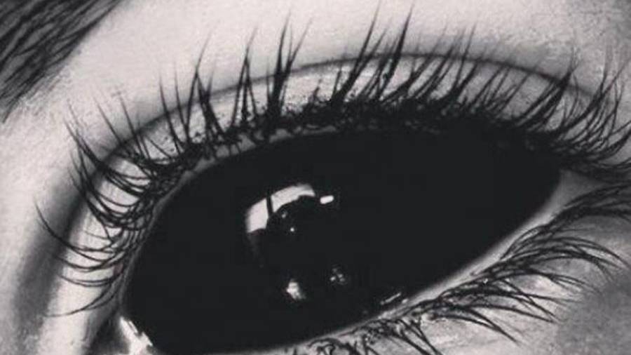 Up neX - Black eyes