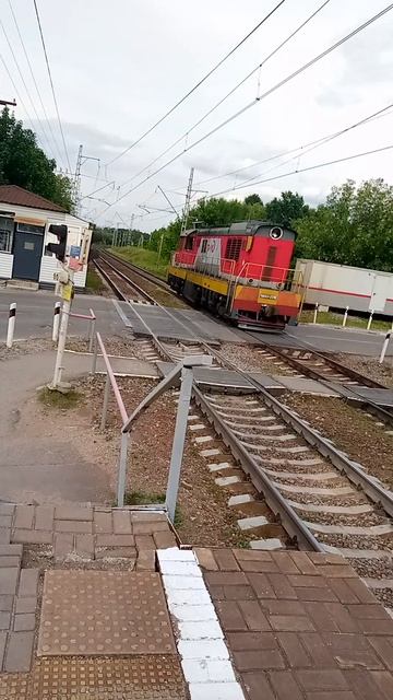 Локамотив на станции Перхушково.