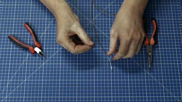 Ремонт басовой струны. Как сделать узел.