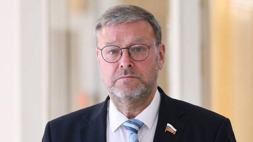 Косачев призвал равнозначно оценивать расширение НАТО и ЕС