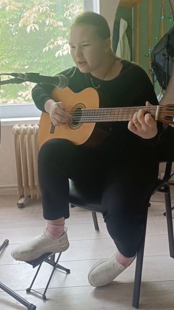 Сияющие небеса (acoustic cover by Dashula) #shorts #acousticguitar