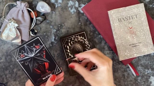 Обзор колоды Таро «Серебряного Чуда»/Silver Miracle Tarot