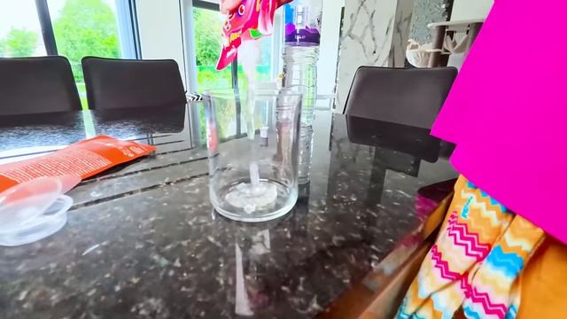 Miss Katy|Мисс Кэти Первый день школы Катя vs Макс