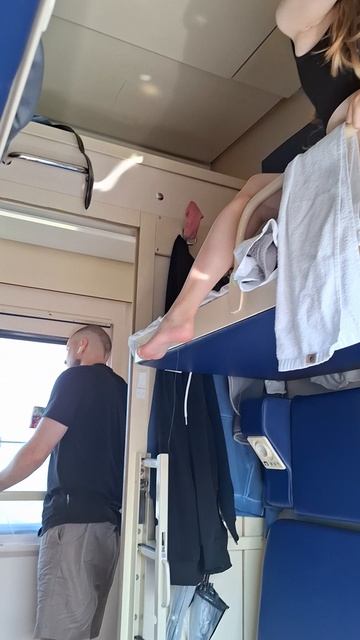 Семейный Завтрак в Поезде