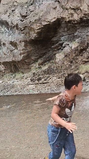 Памирский тракт, водопад
