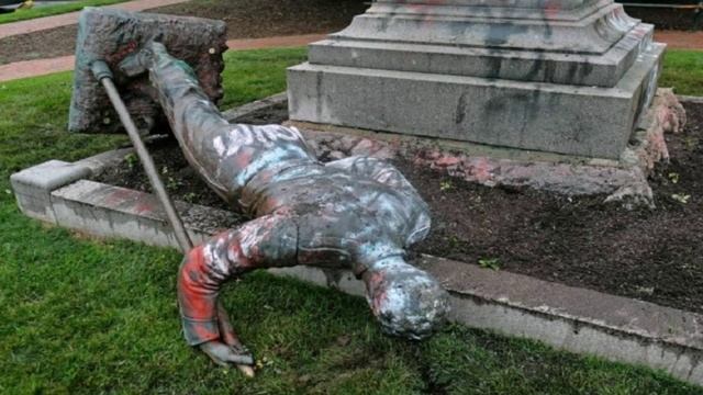 Я памятник себе...