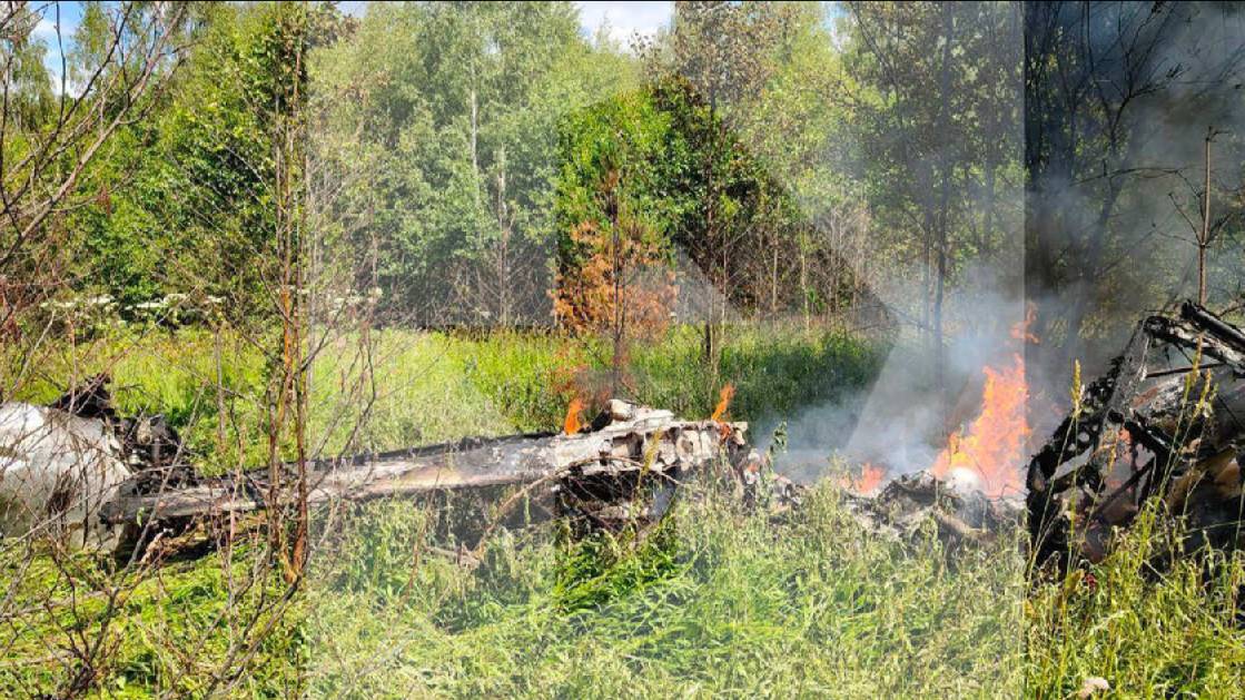 Легкомоторный самолет разбился в Подмосковье, погибли четыре человека