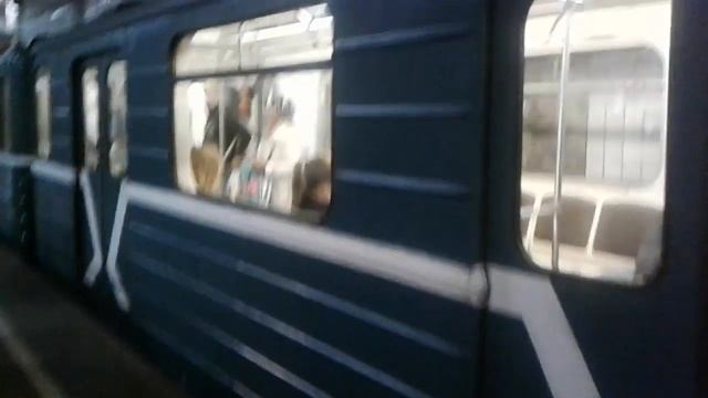 Составы из вагонов 81-717.5М/714.5М