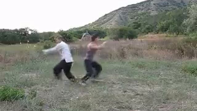 Багуа чжан. Упражнение с партнёром.