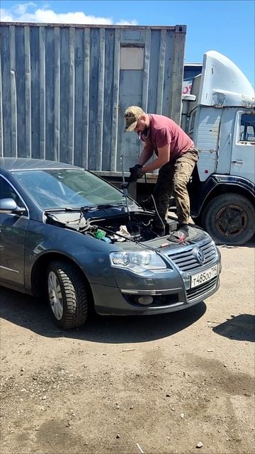 Volkswagen Passat  2.0 .mp4