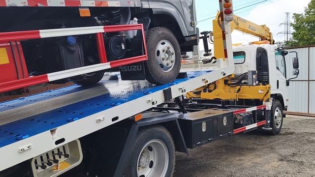 Исузу 4в1 и серый эвакуатор погрузка 3вар2025-06-23 ISUZU ELF KV100 P700 P100 🚚I2025