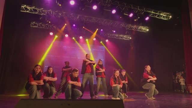 HipHop Location - 08 Royal Fizz. Dance school