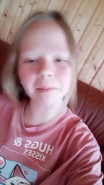 напиши вопросы в комментариях  если хочешь попасть в видео трансляцию 💖💖💖
