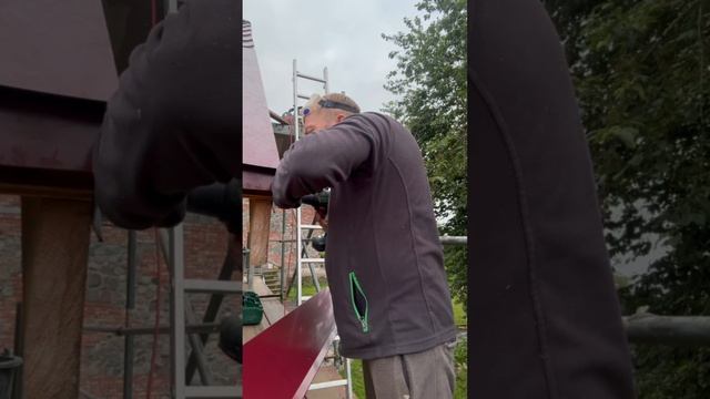 Кровельщики сработали не совсем правильно.  Буду учиться и исправлять ✊