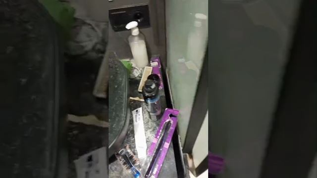 Уборка запущенной квартиры - до и после. Компания "Магазин услуг Кристалл"